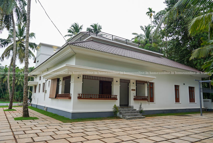 Very spacious double storey house with best interior